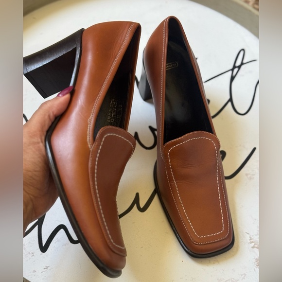 COACH | SQUARE PUMPS NWOB - Picture 1 of 8